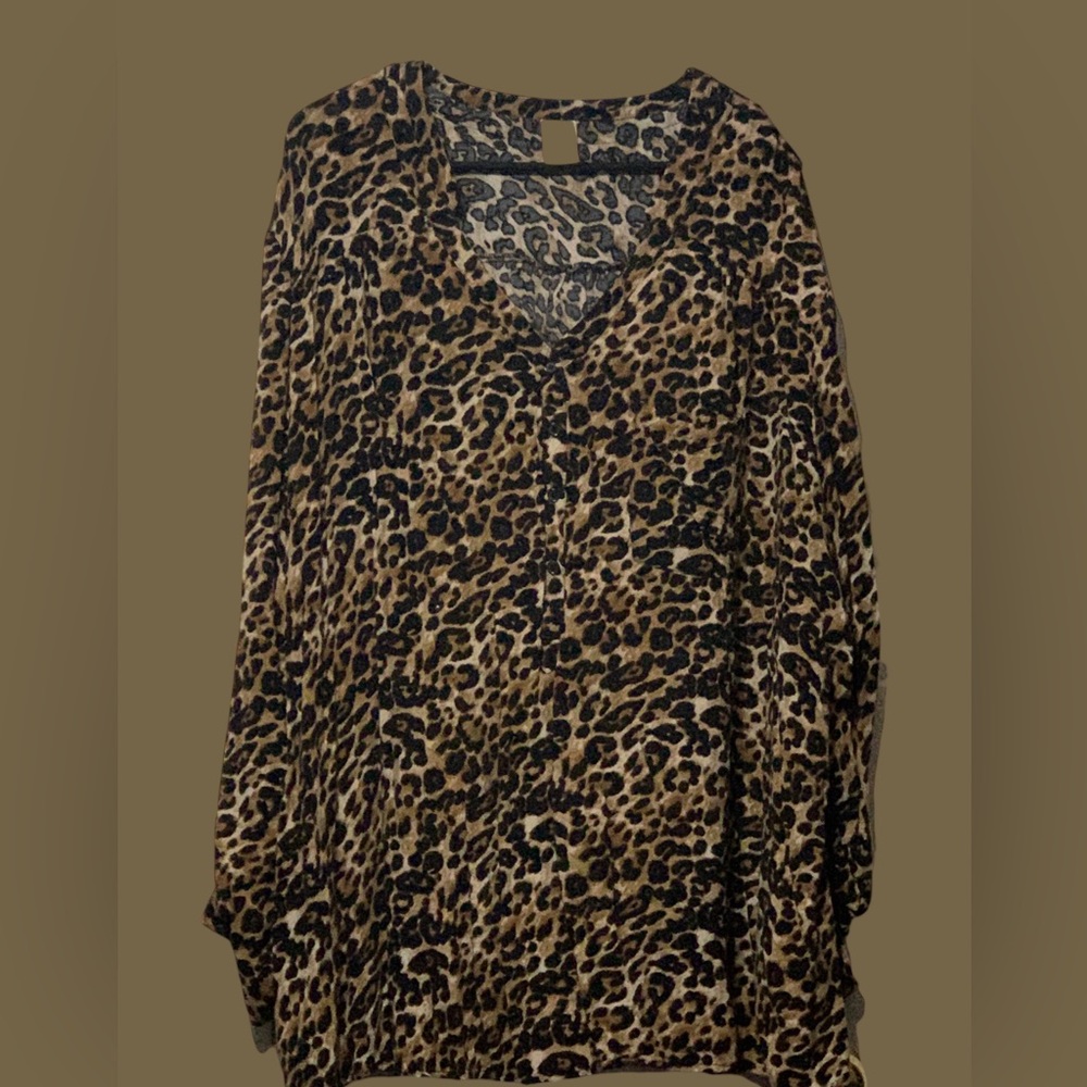 Leopard top